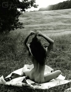 Fille nue